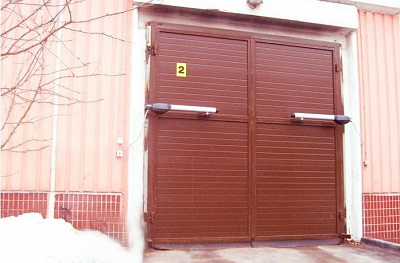 Противопожарные ворота с автоматическим открытием гаражные распашные