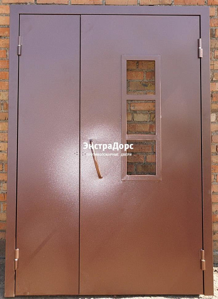 Противопожарная дверь двупольная анти-дым со стеклом, порошковая покраска