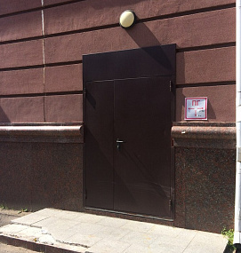 Двупольные противопожарные двери в Москве  купить