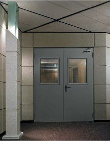 Противопожарная алюминиевая двери со стеклом серого цвета