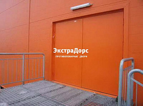 Оранжевые распашные ворота с противопожарные ei 60