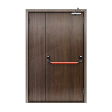 Шпонированная противопожарная дверь EI 45 глухая полуторная с антипаникой цвет Венге